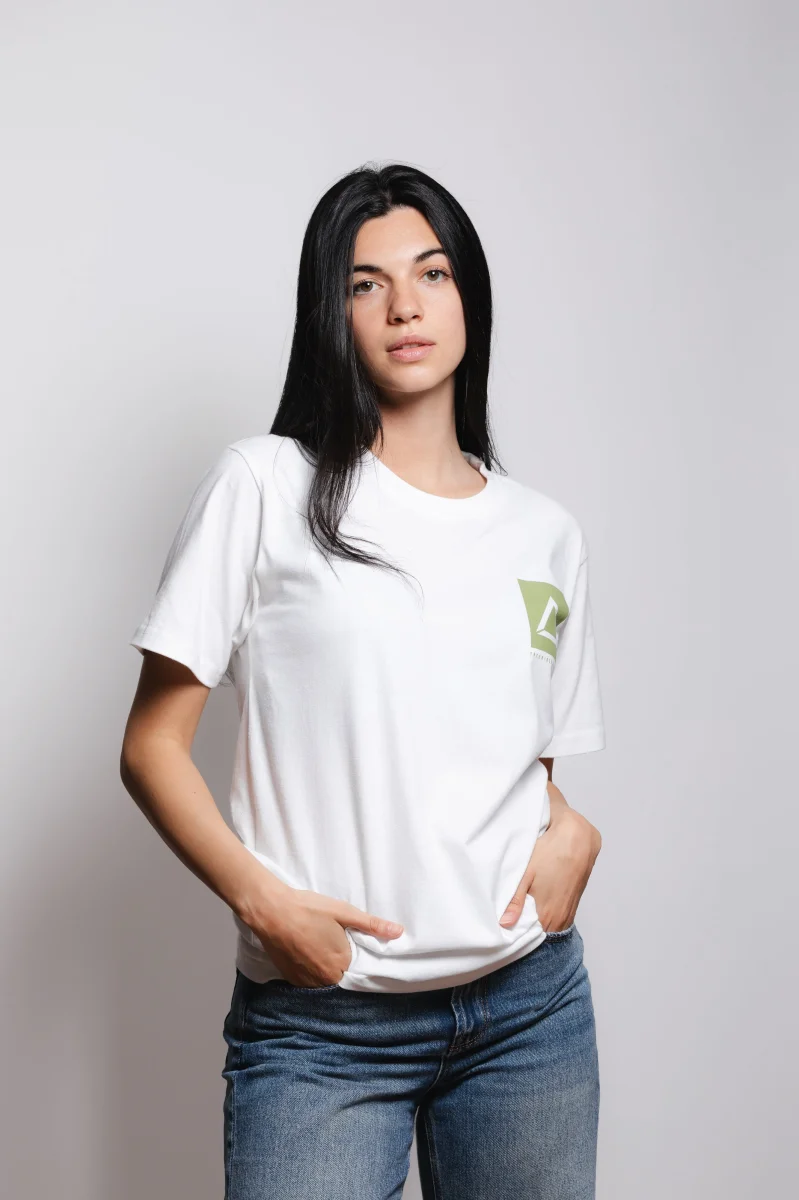 Iconic White - Image 8