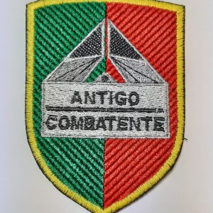 Bordado Antigo combatente escudo